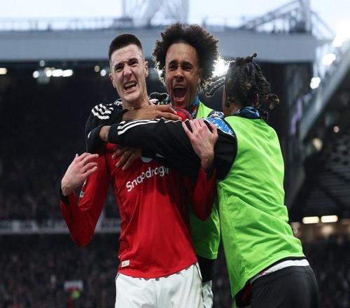 湖人独揽三,巨头,表现,BB贝博艾弗森体育,BellBet,BB贝博艾弗森体育网址,BB贝博艾弗森app,BB贝博艾弗森官网,BB贝博艾弗森集团