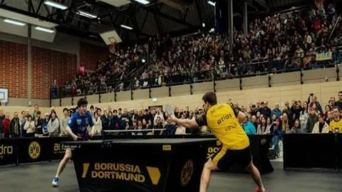 詹姆斯31分10助，库里38分，里夫斯关键突破助球队逆转胜勇士